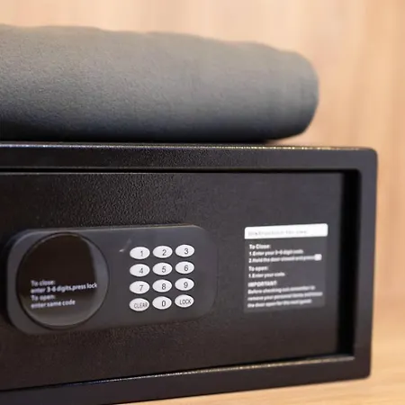 Ivory Seafront With Views!- Fl 15 By Homely Διαμέρισμα